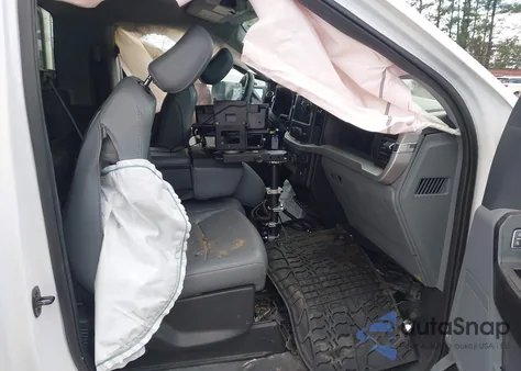 2022 Ford F-150 Xl z USA, uszkodzony, nr VIN 1FTMF1CB1NKE67345